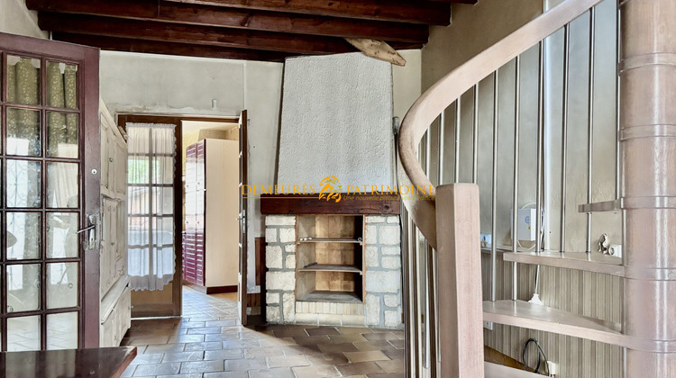 Ma-Cabane - Vente Immeuble gond pontouvre, 293 m²