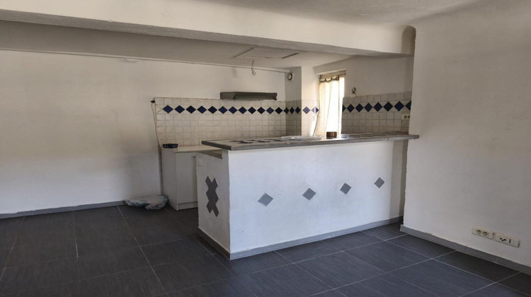 Ma-Cabane - Vente Immeuble GONFARON, 258 m²