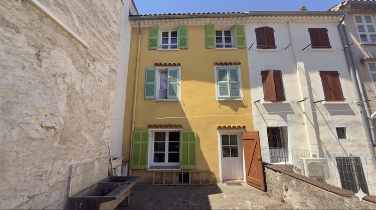 Ma-Cabane - Vente Immeuble Gonfaron, 192 m²