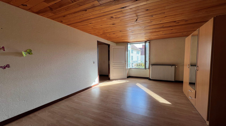Ma-Cabane - Vente Immeuble Gray, 82 m²