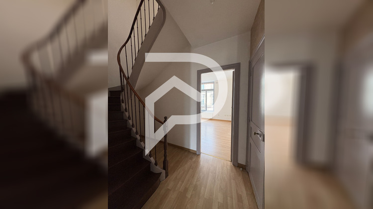 Ma-Cabane - Vente Immeuble GUISE, 200 m²