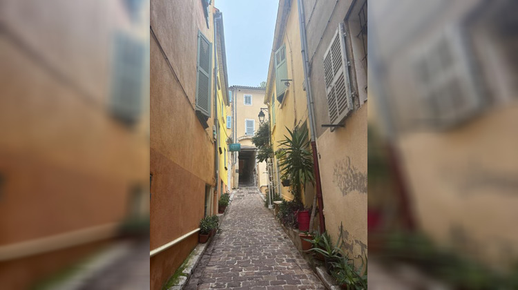 Ma-Cabane - Vente Immeuble HYERES, 180 m²