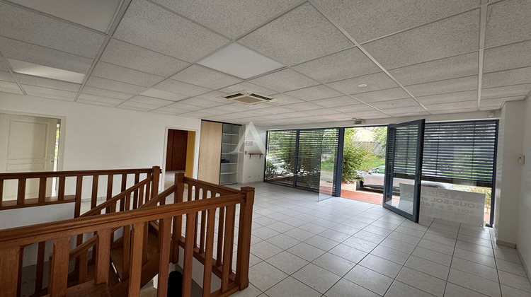 Ma-Cabane - Vente Immeuble L'ISLE-JOURDAIN, 223 m²