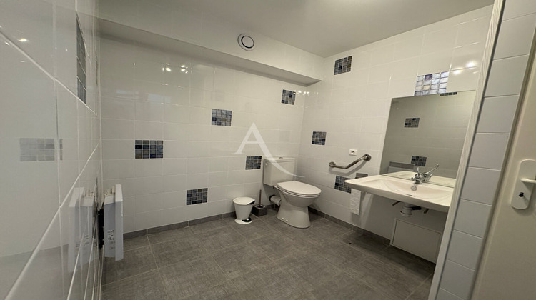 Ma-Cabane - Vente Immeuble L'ISLE-JOURDAIN, 223 m²