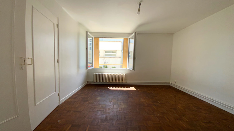 Ma-Cabane - Vente Immeuble LA CHAPELLE-SAINT-LUC, 220 m²