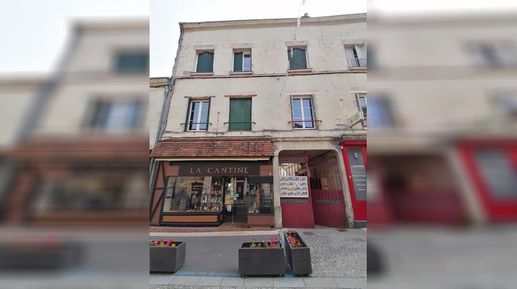 Ma-Cabane - Vente Immeuble La Chartre-sur-le-Loir, 196 m²