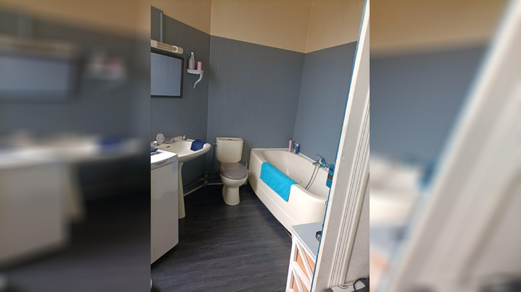 Ma-Cabane - Vente Immeuble La Chartre-sur-le-Loir, 196 m²