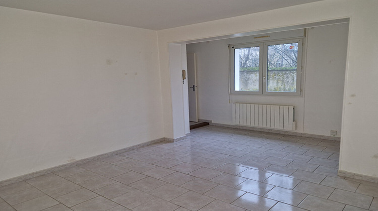 Ma-Cabane - Vente Immeuble LA LOUPE, 0 m²