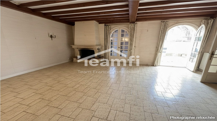 Ma-Cabane - Vente Immeuble La Monnerie-le-Montel, 370 m²