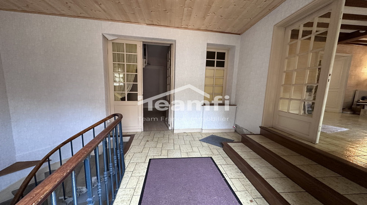 Ma-Cabane - Vente Immeuble La Monnerie-le-Montel, 370 m²