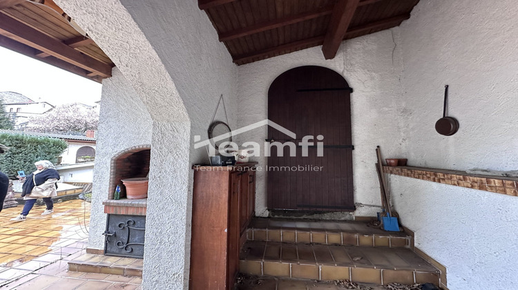 Ma-Cabane - Vente Immeuble La Monnerie-le-Montel, 370 m²