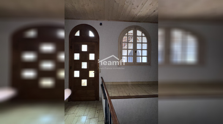 Ma-Cabane - Vente Immeuble La Monnerie-le-Montel, 370 m²