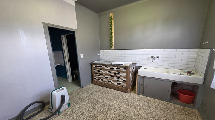 Ma-Cabane - Vente Immeuble LA ROCHE-POSAY, 0 m²