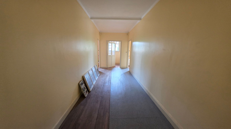 Ma-Cabane - Vente Immeuble LA ROCHE-POSAY, 0 m²