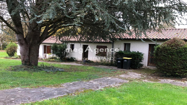 Ma-Cabane - Vente Immeuble LA ROCHE POSAY, 205 m²