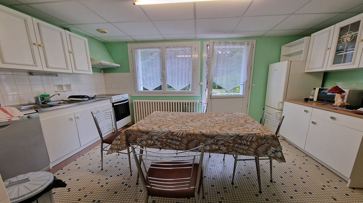 Ma-Cabane - Vente Immeuble LA ROCHE-POSAY, 185 m²