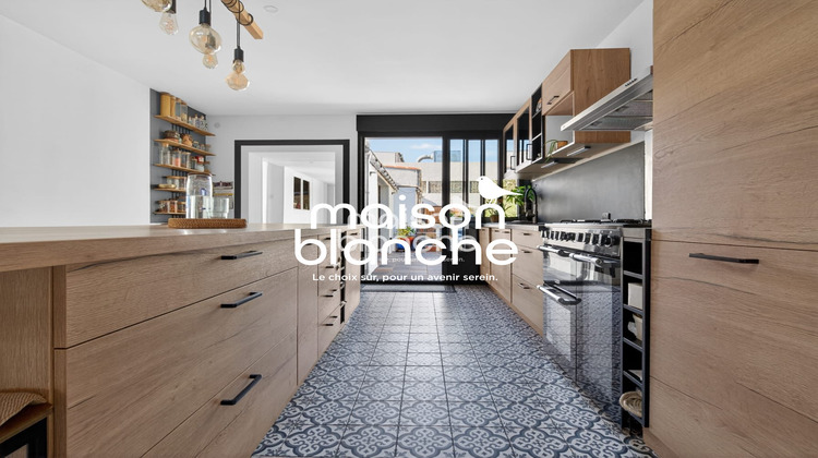 Ma-Cabane - Vente Immeuble La Rochelle, 278 m²