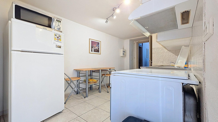 Ma-Cabane - Vente Immeuble Lamalou-les-Bains, 65 m²