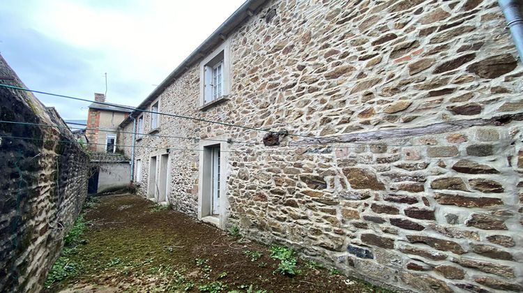 Ma-Cabane - Vente Immeuble LAMBALLE, 380 m²