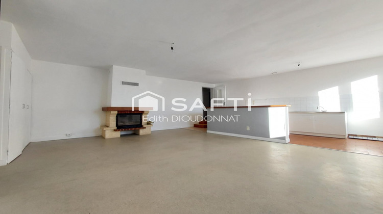 Ma-Cabane - Vente Immeuble Le Champ-Saint-Pere, 320 m²