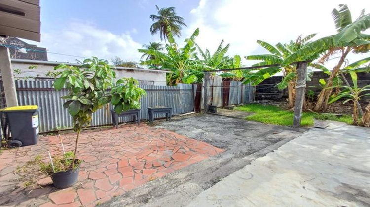 Ma-Cabane - Vente Immeuble Le Lamentin, 220 m²