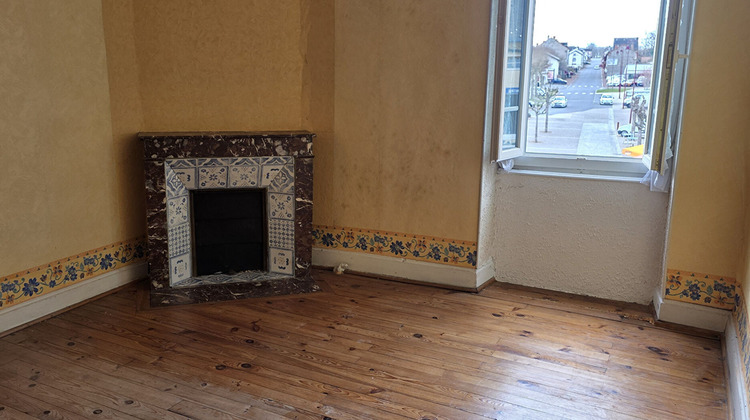 Ma-Cabane - Vente Immeuble LE MAYET-DE-MONTAGNE, 320 m²