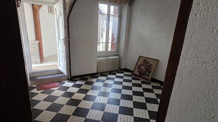 Ma-Cabane - Vente Immeuble LE MAYET-DE-MONTAGNE, 320 m²