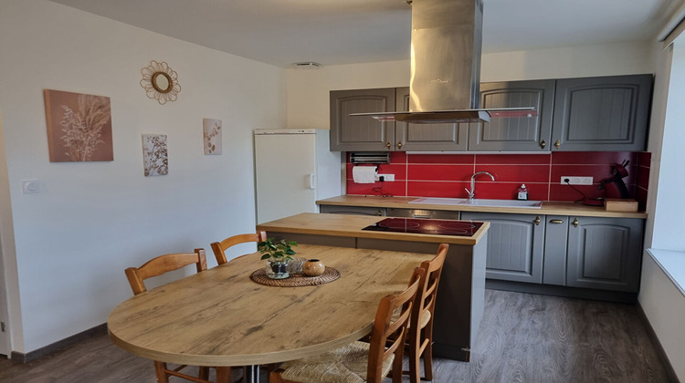 Ma-Cabane - Vente Immeuble LE MAYET-DE-MONTAGNE, 652 m²