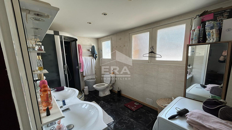 Ma-Cabane - Vente Immeuble LE PERTHUS, 210 m²