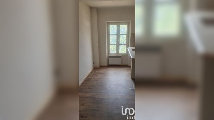 Ma-Cabane - Vente Immeuble Le Puy-Sainte-Réparade, 220 m²