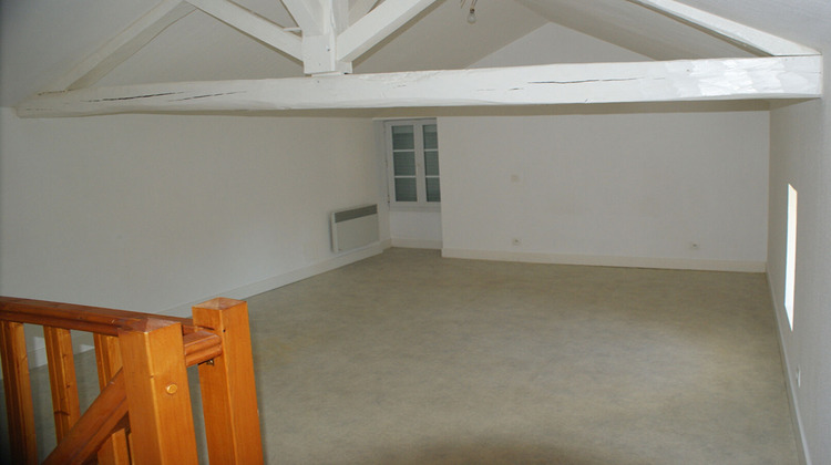 Ma-Cabane - Vente Immeuble LENCLOITRE, 85 m²