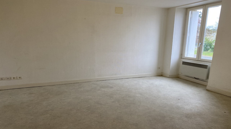 Ma-Cabane - Vente Immeuble LENCLOITRE, 85 m²