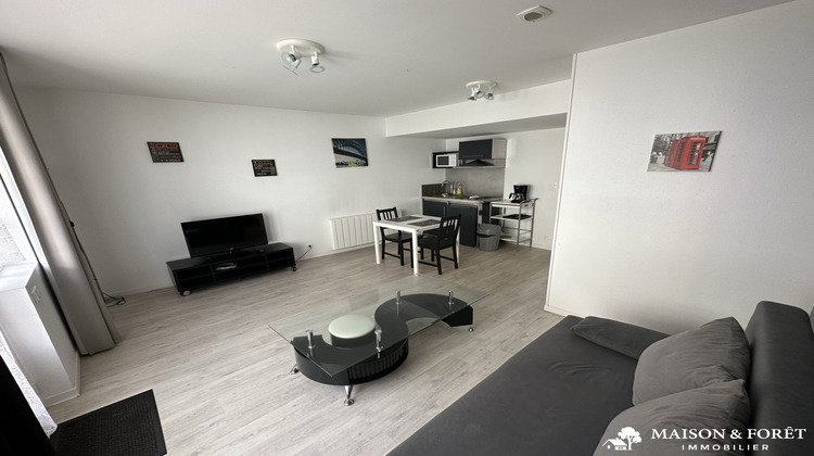 Ma-Cabane - Vente Immeuble Léré, 330 m²