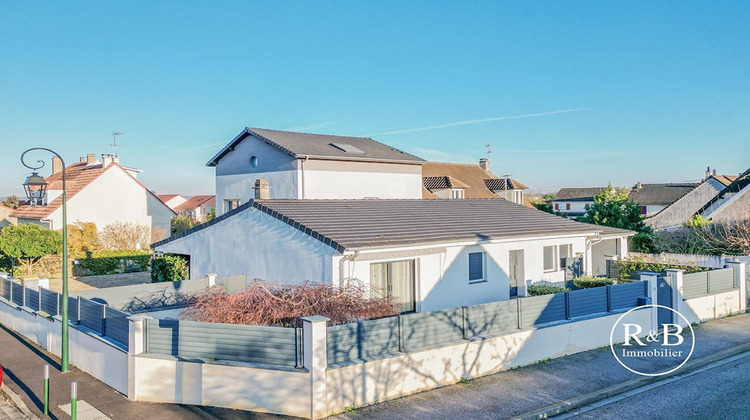 Ma-Cabane - Vente Immeuble LES CLAYES-SOUS-BOIS, 208 m²