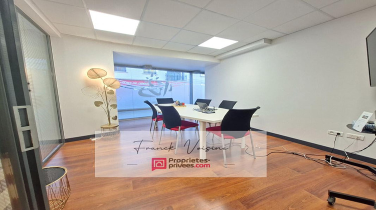 Ma-Cabane - Vente Immeuble LES HERBIERS, 210 m²