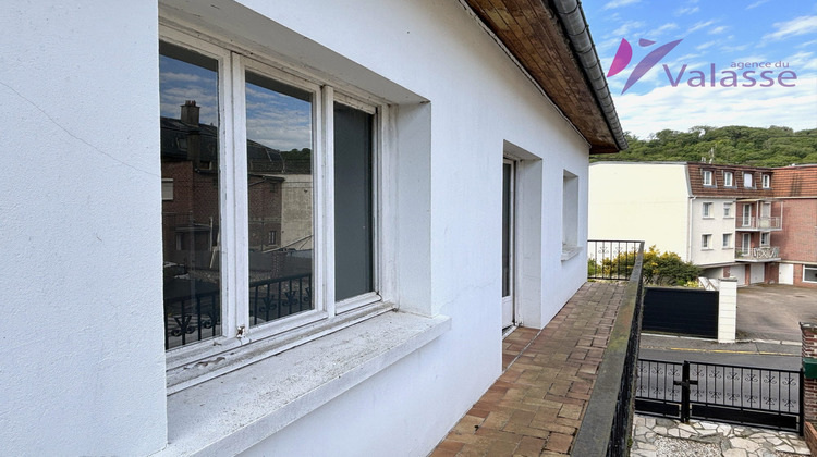 Ma-Cabane - Vente Immeuble Lillebonne, 111 m²