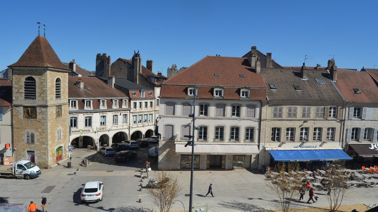 Ma-Cabane - Vente Immeuble LONS LE SAUNIER, 366 m²