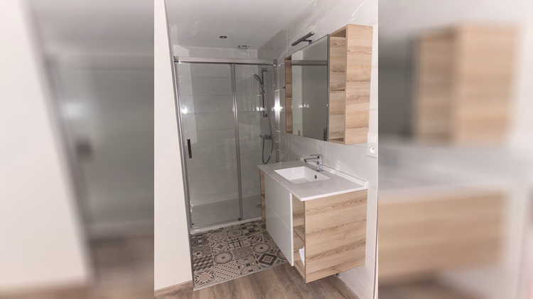 Ma-Cabane - Vente Immeuble Lons-le-Saunier, 94 m²