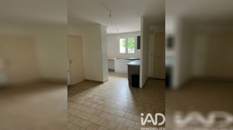 Ma-Cabane - Vente Immeuble Lusignan, 215 m²