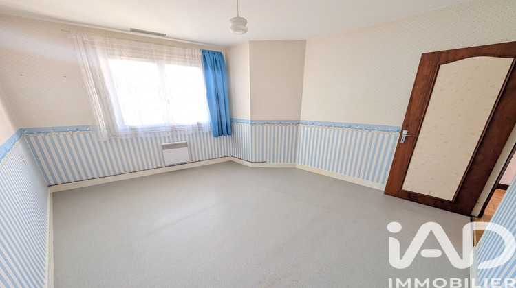 Ma-Cabane - Vente Immeuble Lussac-les-Châteaux, 155 m²