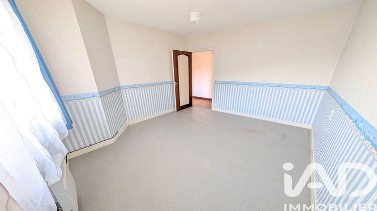 Ma-Cabane - Vente Immeuble Lussac-les-Châteaux, 155 m²