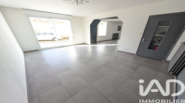 Ma-Cabane - Vente Immeuble Lussac-les-Châteaux, 211 m²