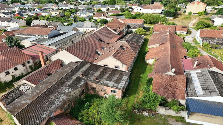 Ma-Cabane - Vente Immeuble Mehun-sur-Yevre, 4000 m²