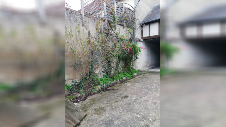 Ma-Cabane - Vente Immeuble MEHUN-SUR-YEVRE, 0 m²