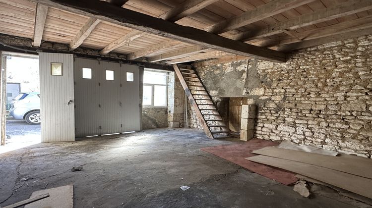 Ma-Cabane - Vente Immeuble Mirebeau, 0 m²