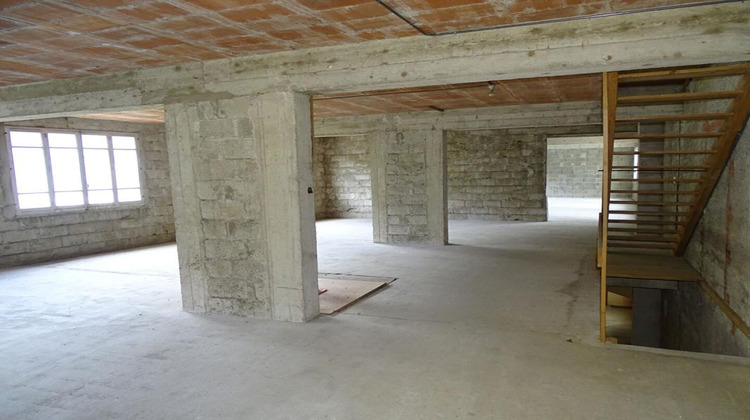 Ma-Cabane - Vente Immeuble MOIRANS EN MONTAGNE, 690 m²