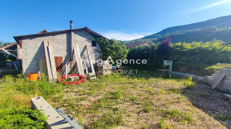 Ma-Cabane - Vente Immeuble MONTAGNIEU, 170 m²