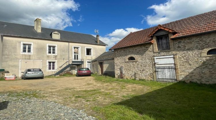 Ma-Cabane - Vente Immeuble Montfort-le-Gesnois, 195 m²