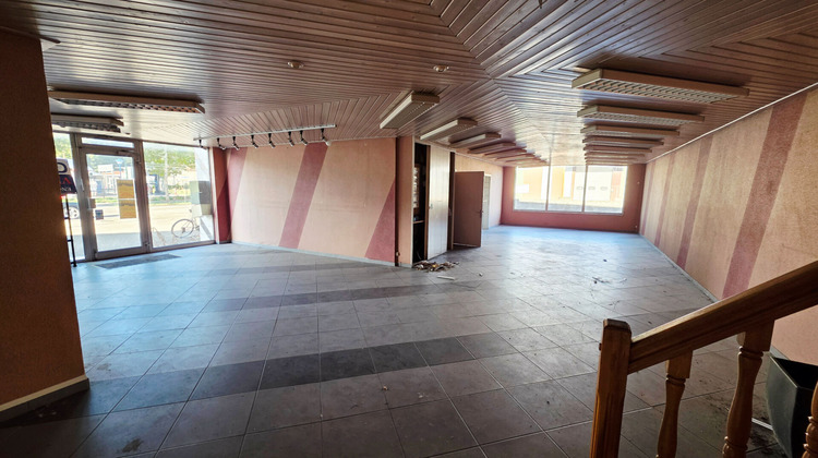 Ma-Cabane - Vente Immeuble MONTREAL-LA-CLUSE, 952 m²