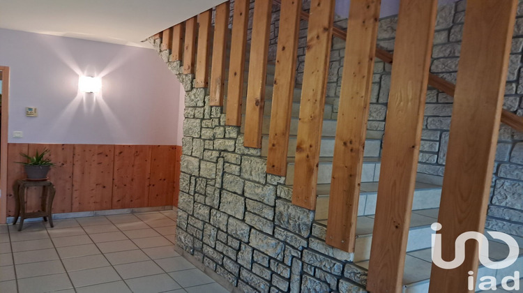 Ma-Cabane - Vente Immeuble Montrond, 300 m²